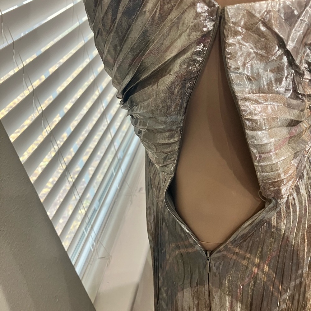 NWT Ralph Lauren Purple Label Plaid Pleated Silk Size 2 - Picture 6 of 9